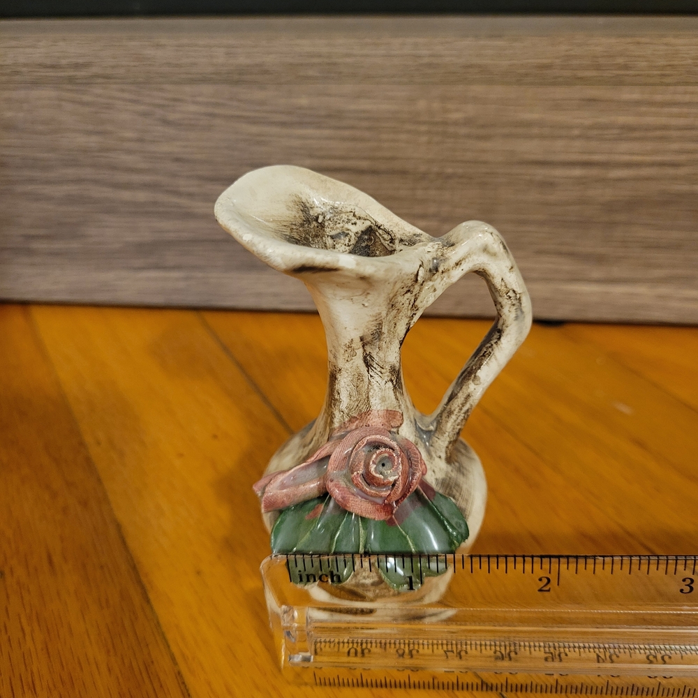 Vintage Nuova CAPODIMONTE Small Porcelain Pitcher Made In Italy - Picture 9 of 11